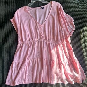 Torrid size 3 pink babydoll shirt 
Used- like new
Plus size